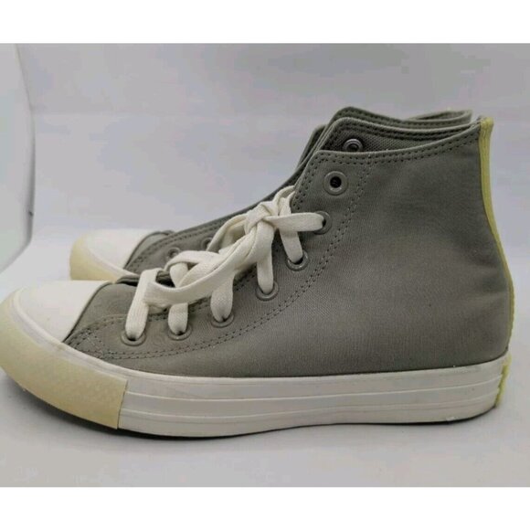 CONVERSE Chuck Taylor Women's size 6.5 m Green High Top Sneakers READ - Picture 1 of 10